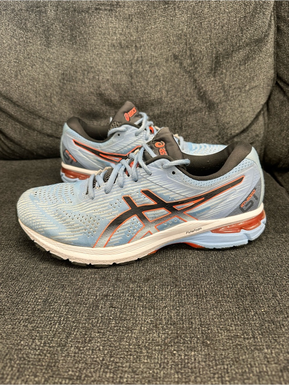 Asic gt-2000 8 light blue stability running shoe size 9.5 women’s